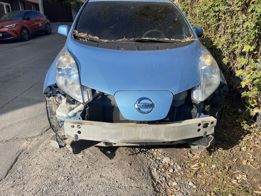 Разборка Nissan Leaf 2011