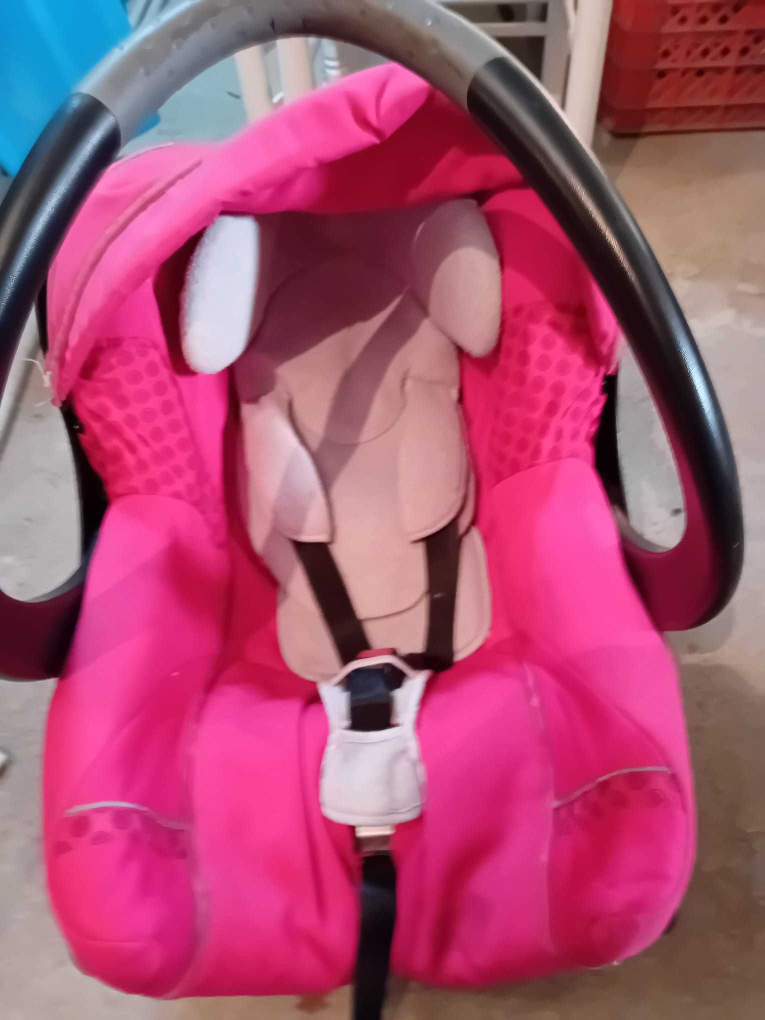 Ovo Bébé Confort Creatis cor-de-rosa + base Isofix