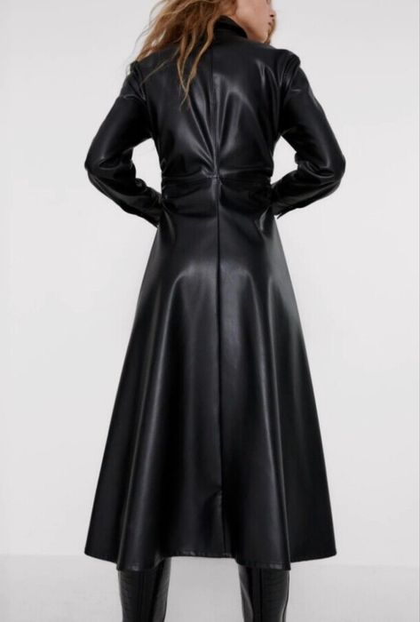 Платье кожаное Zara оригинал.