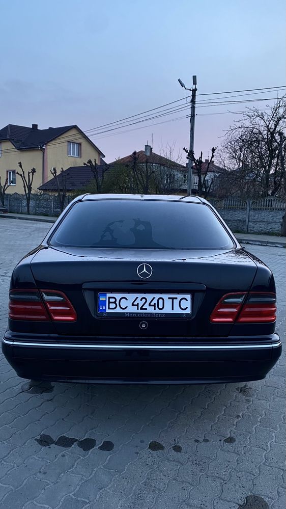 Mercedes-benz E-class 2000