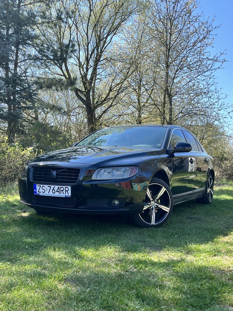 Volvo S80 Czarna bestia