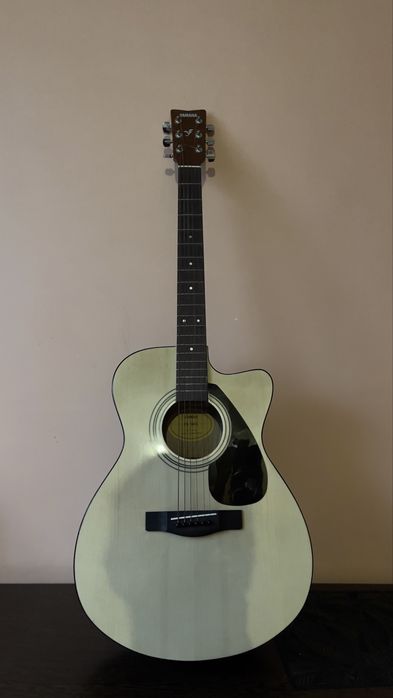 Yamaha FS100C, б/у