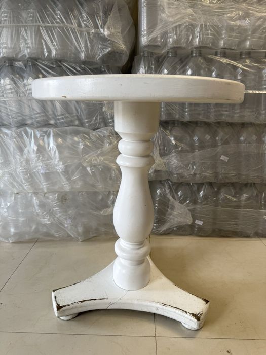 Стіл дерев яний