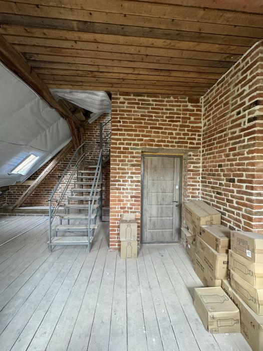 Продаж квартири в Австрійському будинку