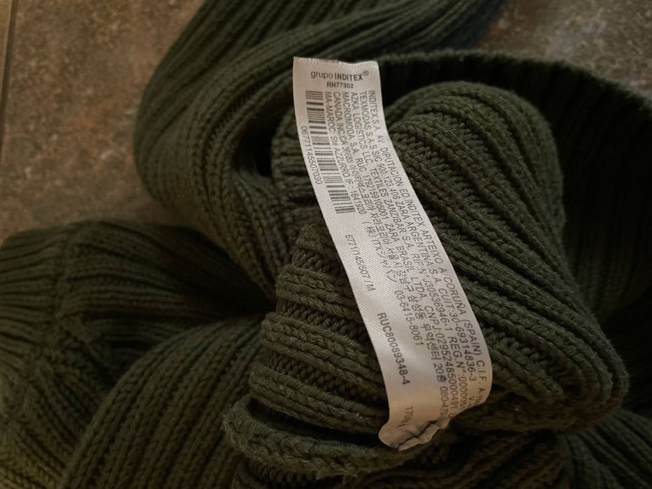 Продам ZARA теплий светр