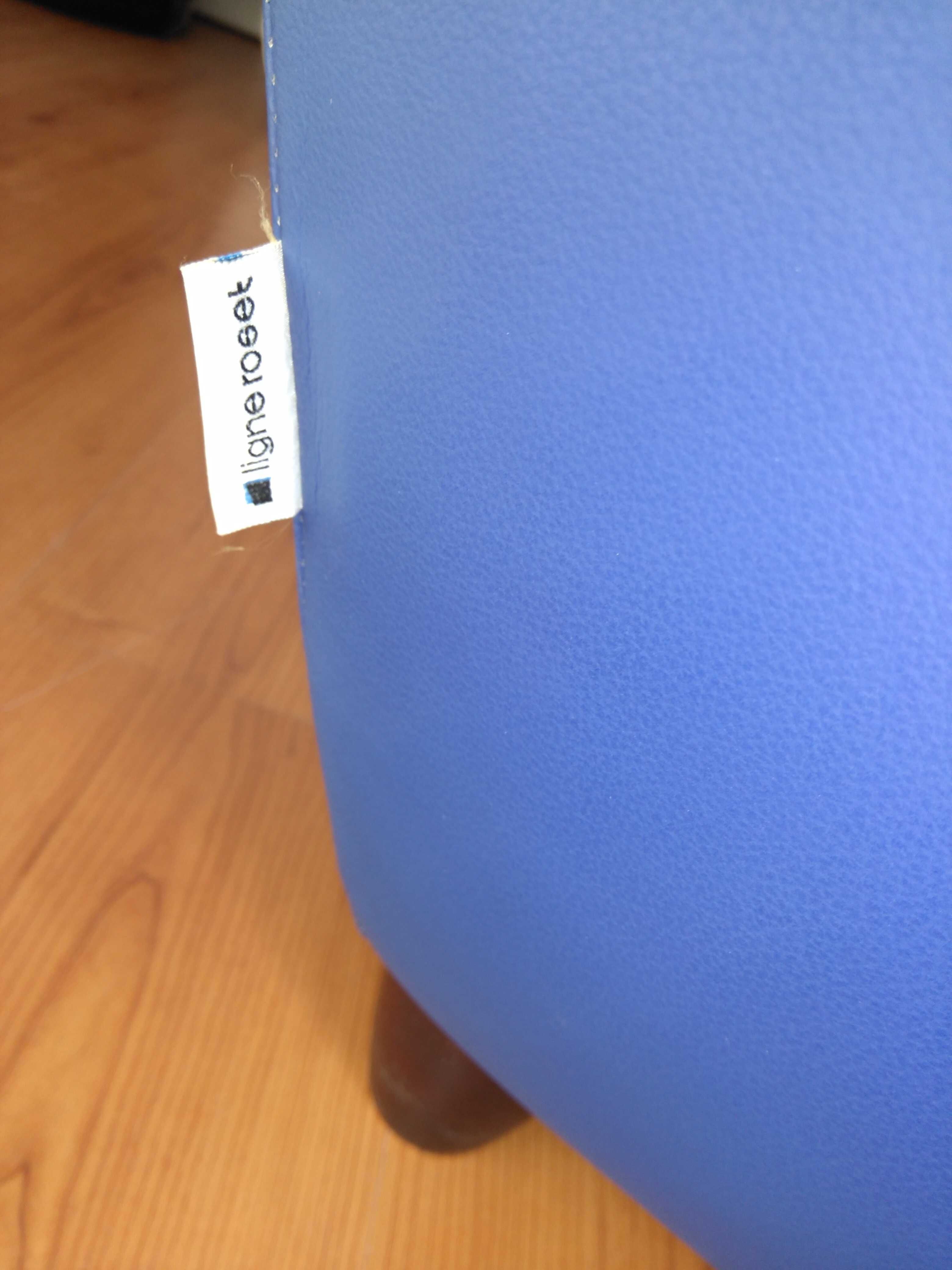 Cadeirão/Poltrona "ligne roset" em Cabedal (côr Azul)