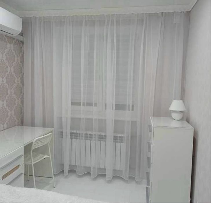 Шифон білий з обтяжувачеме.