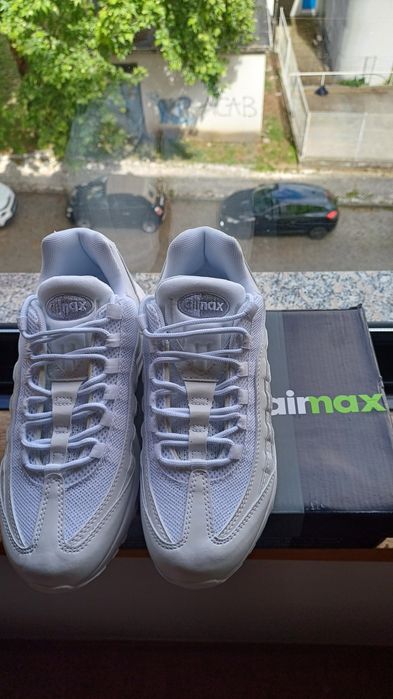 Nike Air Max 95 Triple White