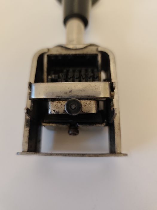 Stary numerator automatyczny