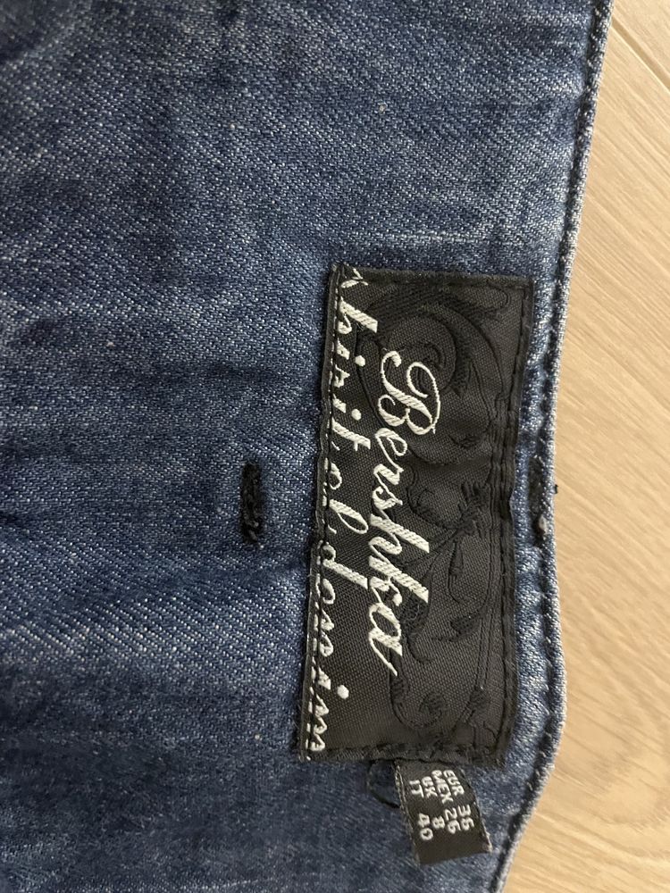 Spodnie jeansy damskie bagi Bershka 36