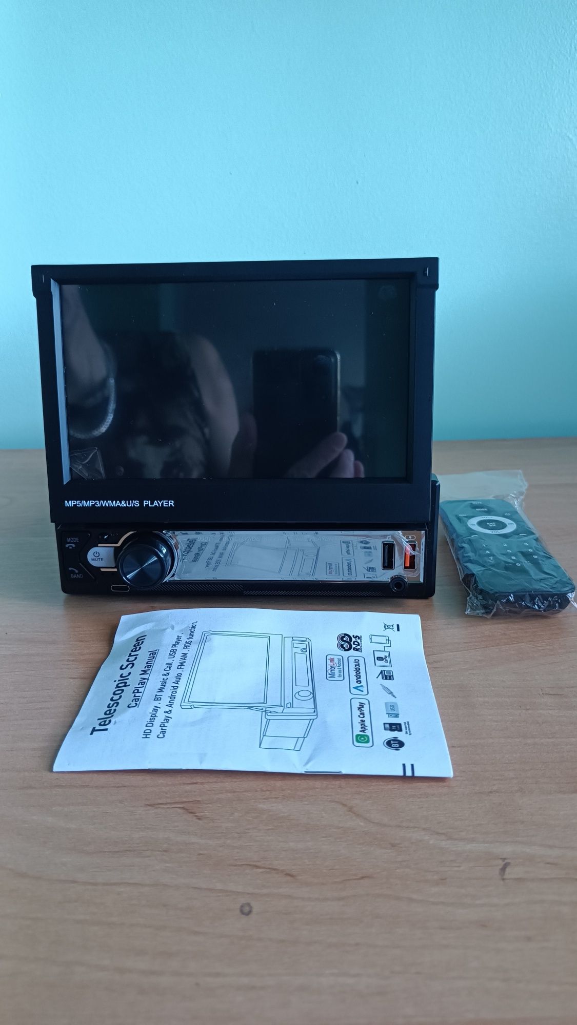 Автомагнітола з висувним екраном 7 дюймів 1DIN — підтримка CarPlay і A