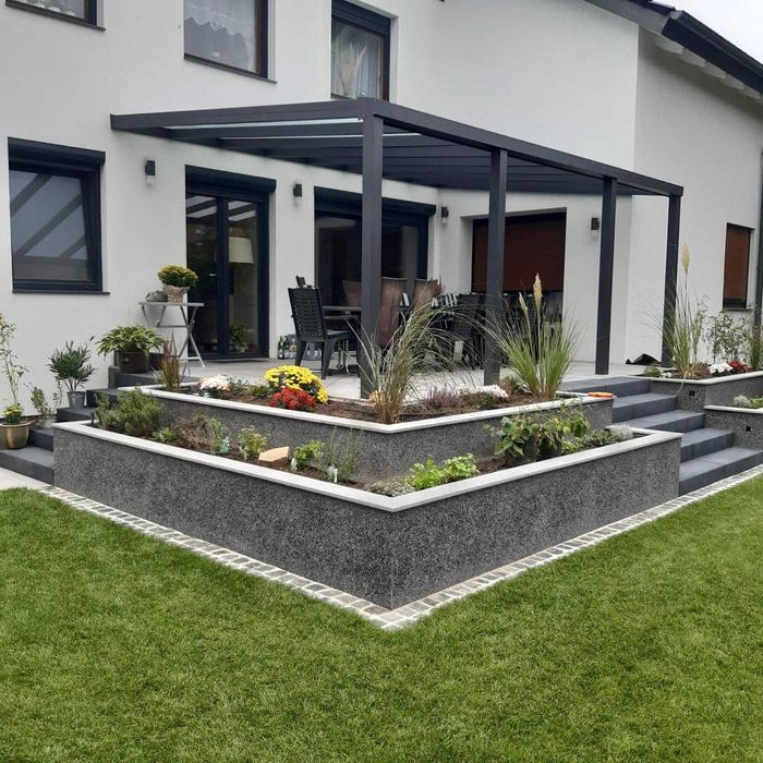 Prace ziemne, układanie polbruku, ogrodzenia