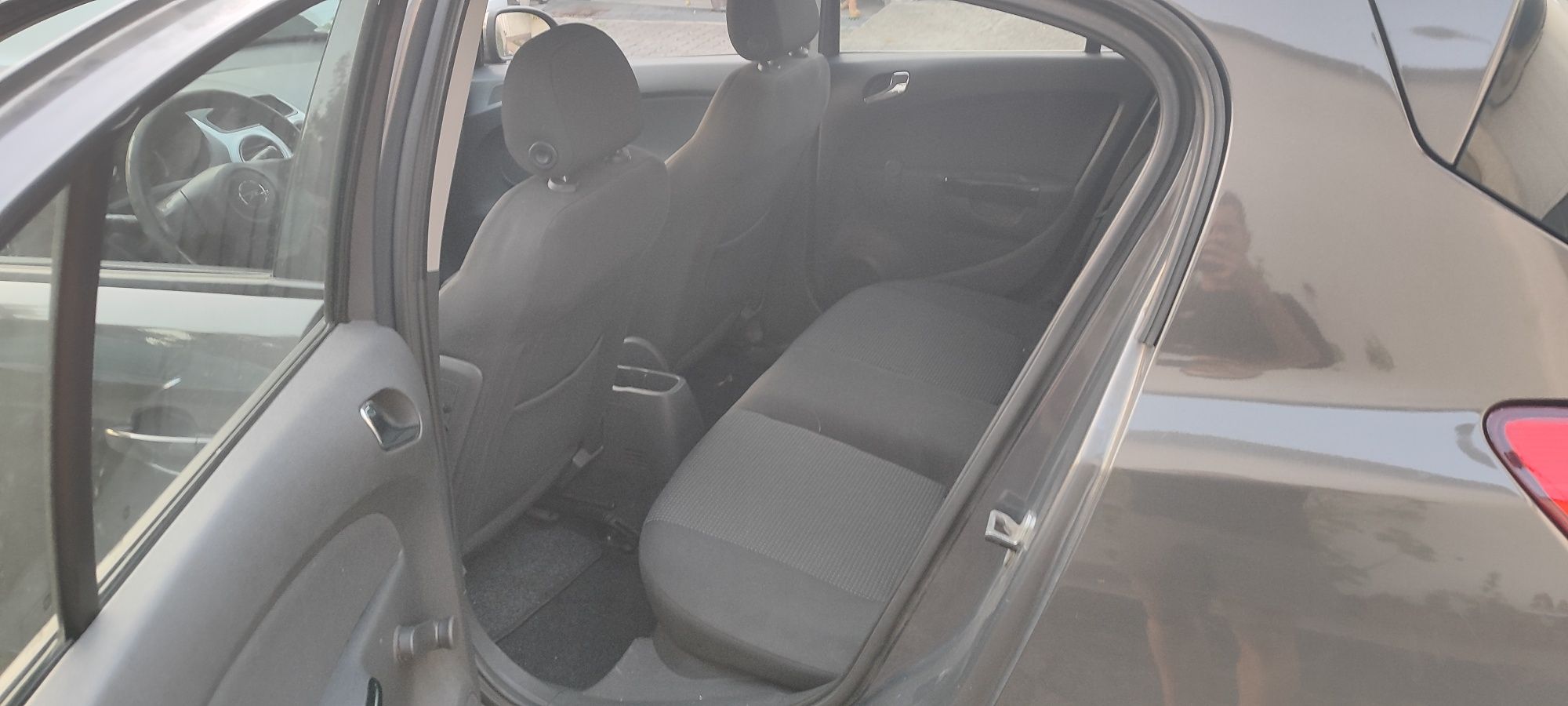 Opel corsa 1.3 cdti 5 lugares