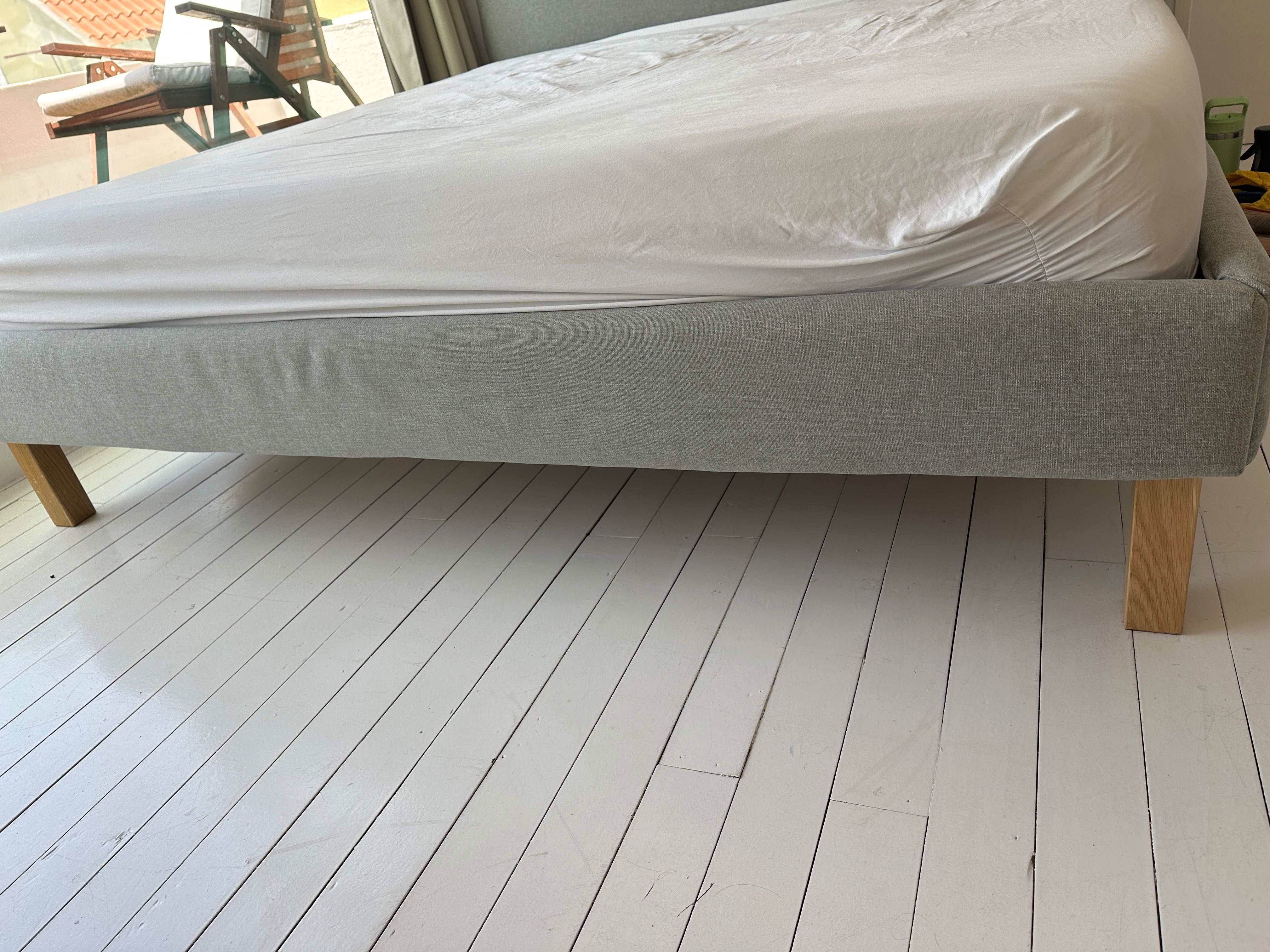 Estrutura de cama King Size – IKEA VADHEIM