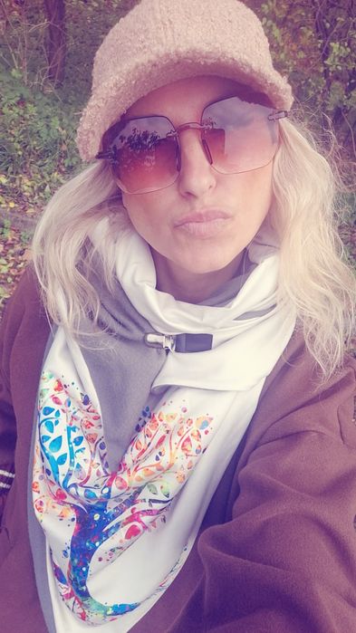 Chusta damska piekny milusi motyw drzwewo