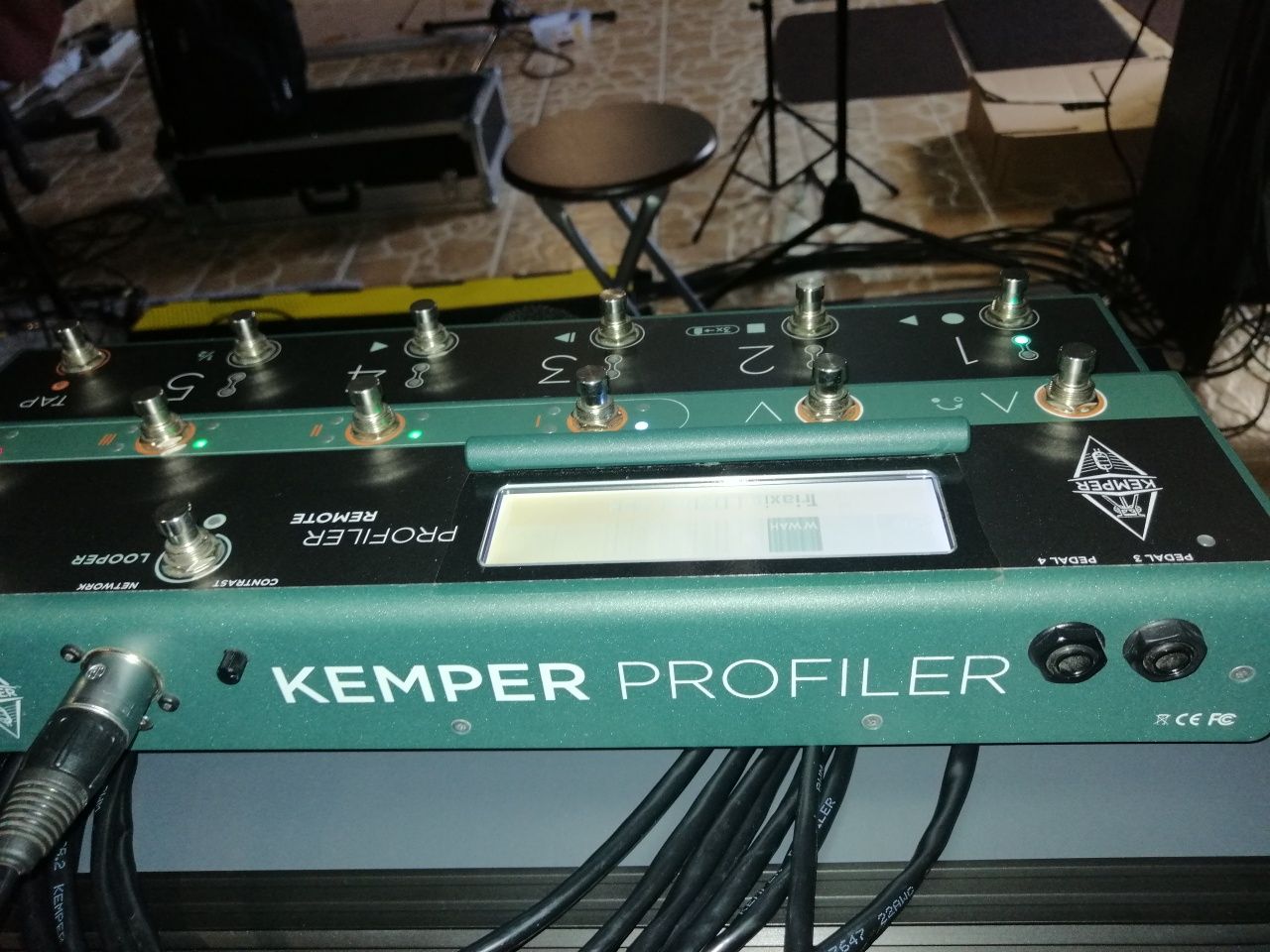 Kemper Profiling Amplifier Power Rack + (Remote Control-vendido)