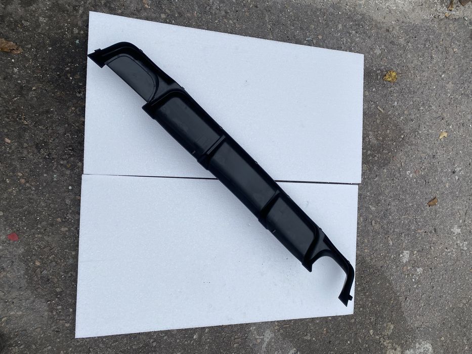 Дифузор диффузор на задній бампер bmw e39 е39 з ребрами