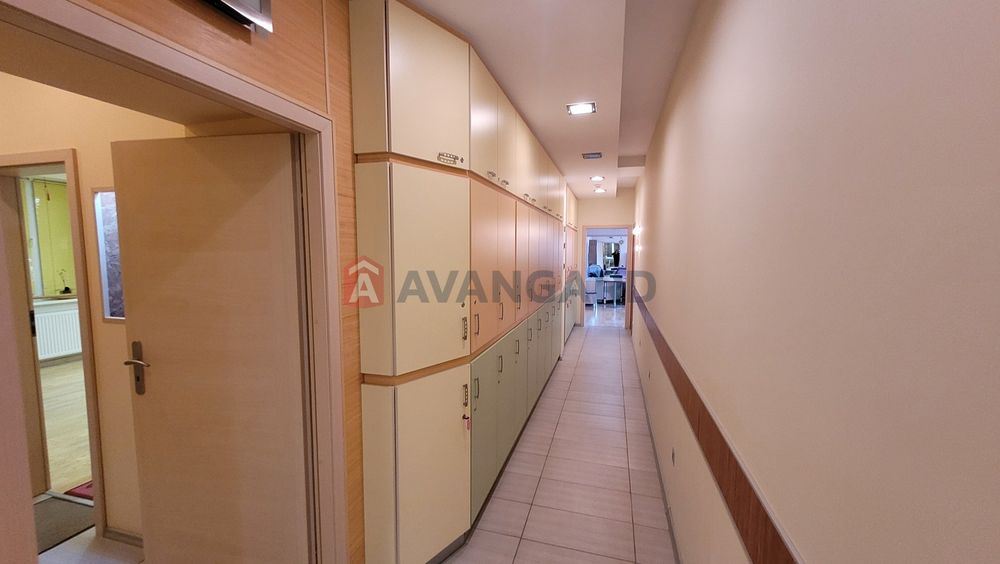 Продам приміщення в центрі, 211 м²;, 253 00 $