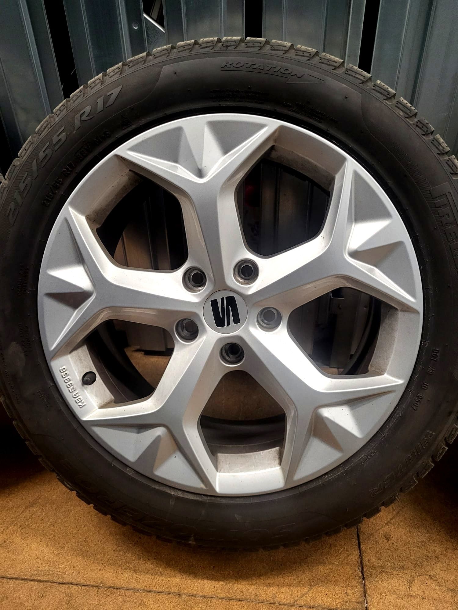 Koła Felgi 17 5x112 SEAT.Opony zimowe 215/55/17 PIRELLI SOTTOZERO 3