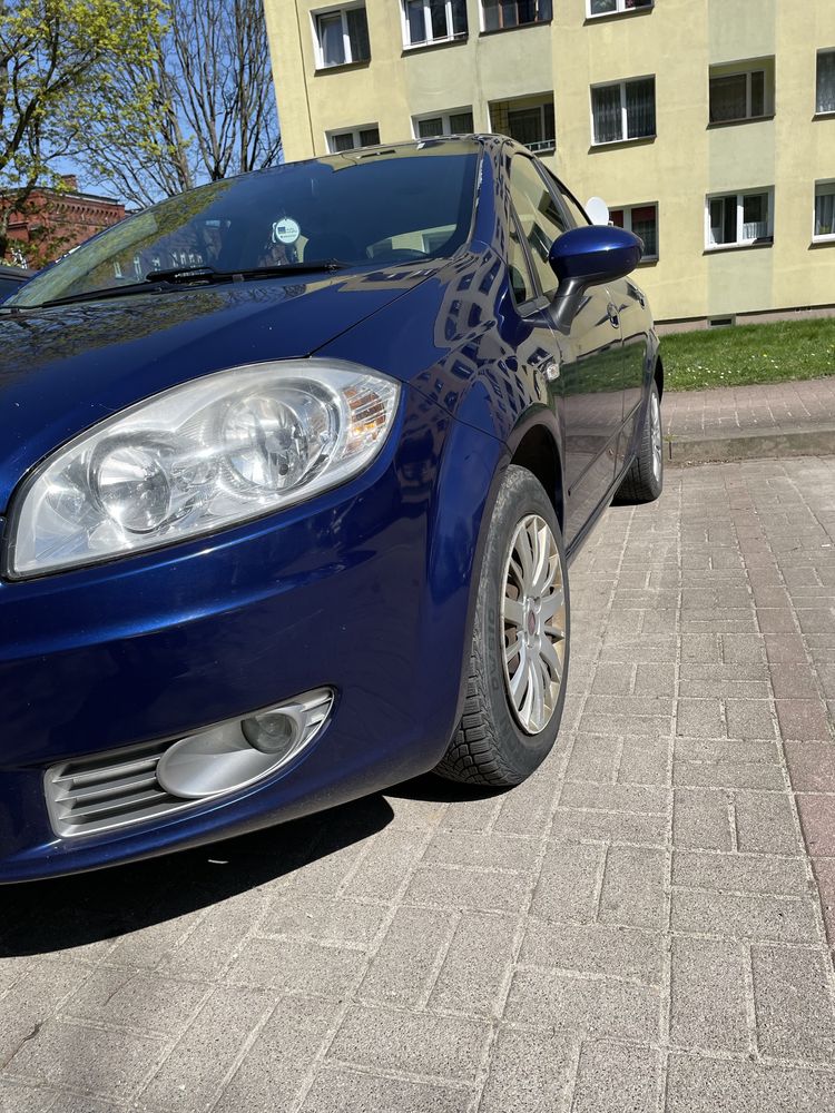 Fiat linea 2011 1.4 77