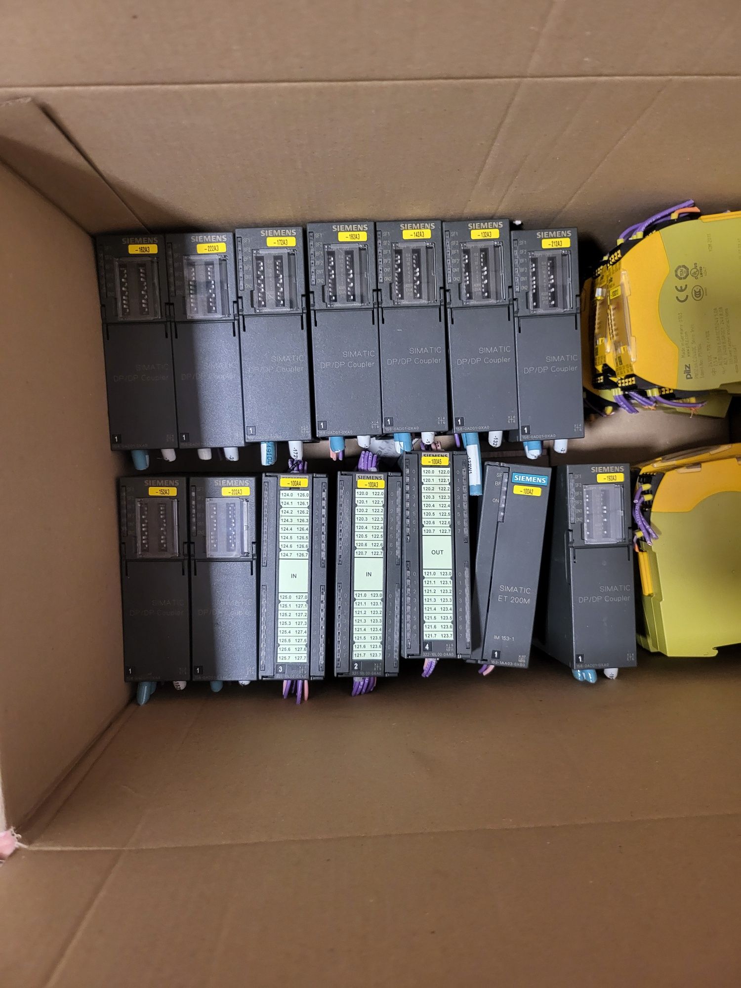 Siemens simatic  coupler DP/DP simatic ET 200M
Siemens Simatic