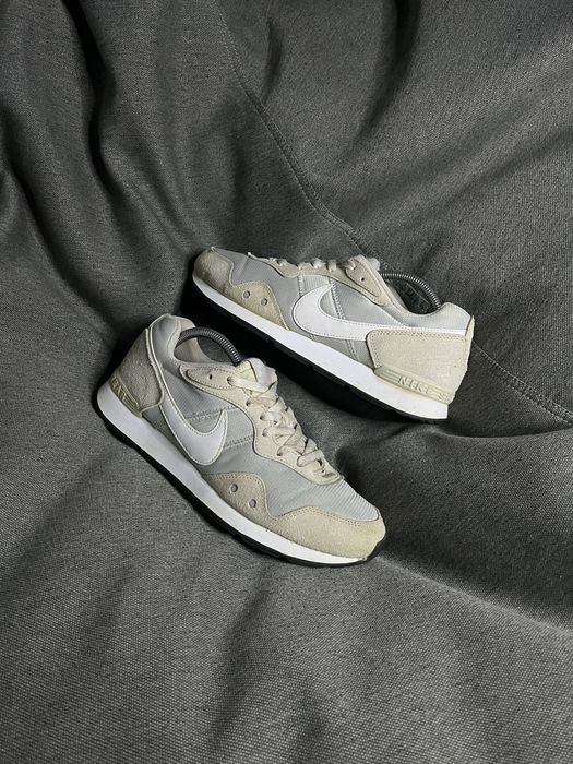 Кросівки NIKE VENTURE RUNNER 42.5 27 кроссовки найк md runner