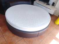 Cama Redonda Estofada (Pele Sintética Castanho / Colchão Incluído)