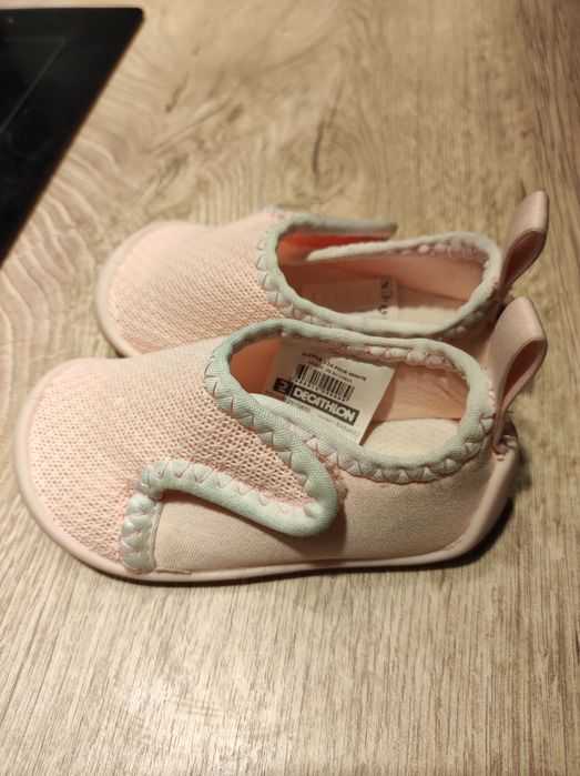 Kapcie Decathlon r. 20