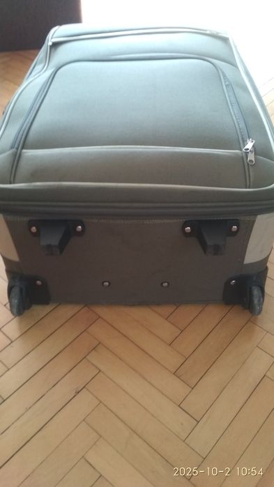 Sprzedam walizka podróżna średnia