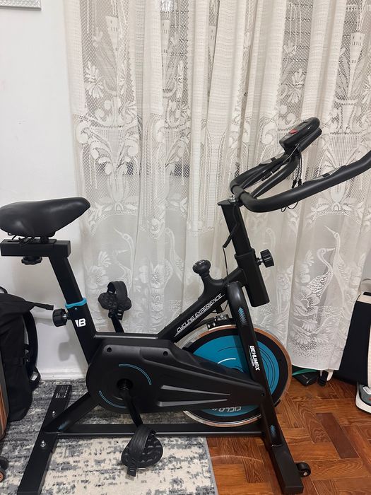 Bicicleta com meia de 2 meses de uso