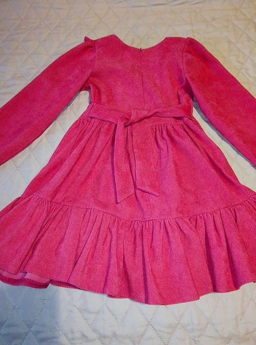 Продам плаття для дівчинки