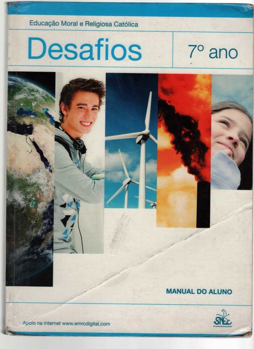 livro escolar e caderno desafios 7º ano Moral como novo
