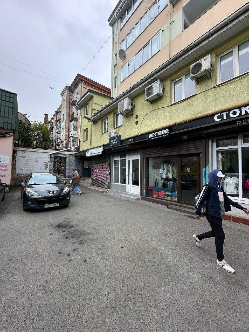 ЦЕНТР 28м2 Здам приміщення з Парковкою та Хорошою Ціною