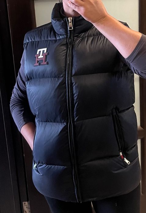 Пуховий жилет TOMMY HILFIGER розмір М б/в