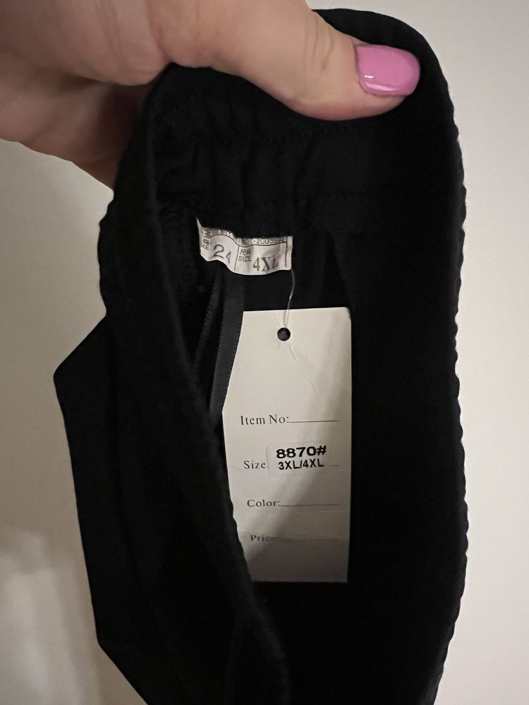 Sprzedam nowe (z metką) spodnie w kolorze 24/3XL-4XL