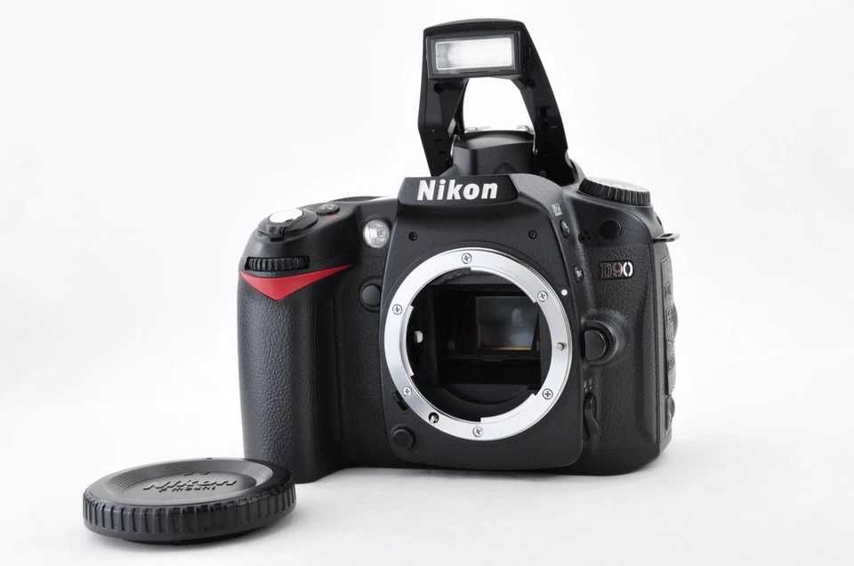 Nikon D90 12.3MP DSLR (Corpo )– Contagem do Obturador 9046 clicks