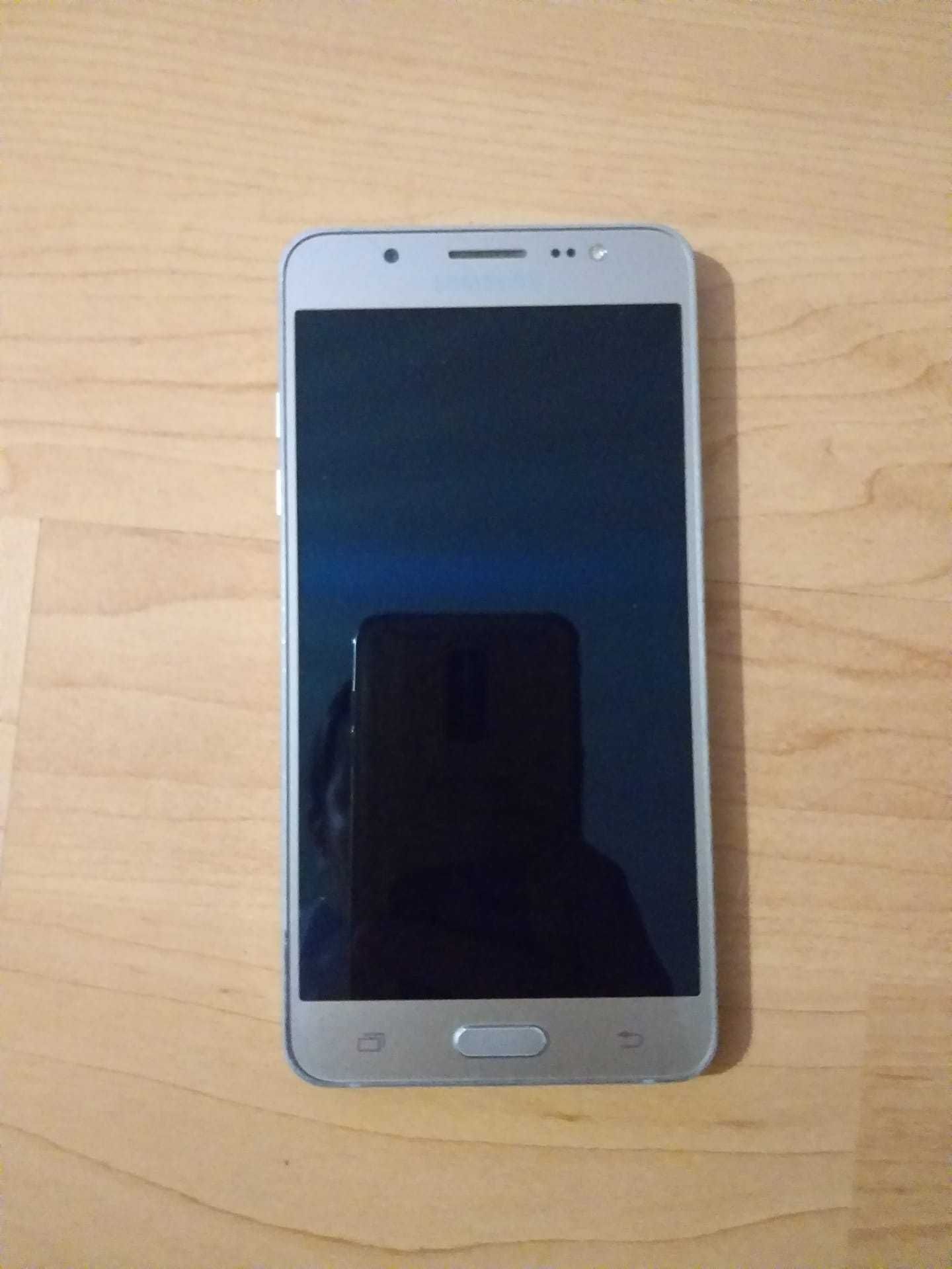 Samsung J5 2016.