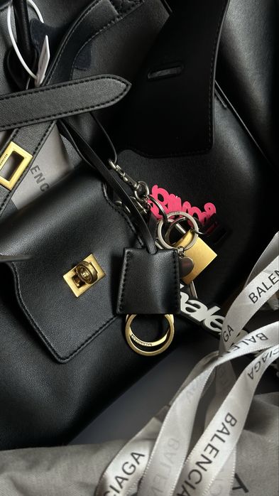 Сумка Balenciaga BelAir преміум натуральна шкіра брелок у подарунок