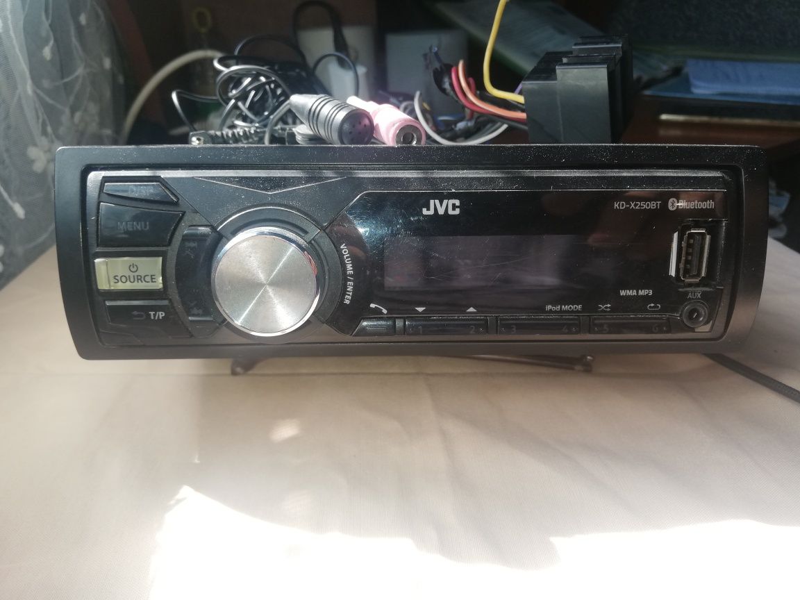 Продам автомагнітолу JVC KD-250BT BLUETOOTH,USB,MP3,AUX,FM