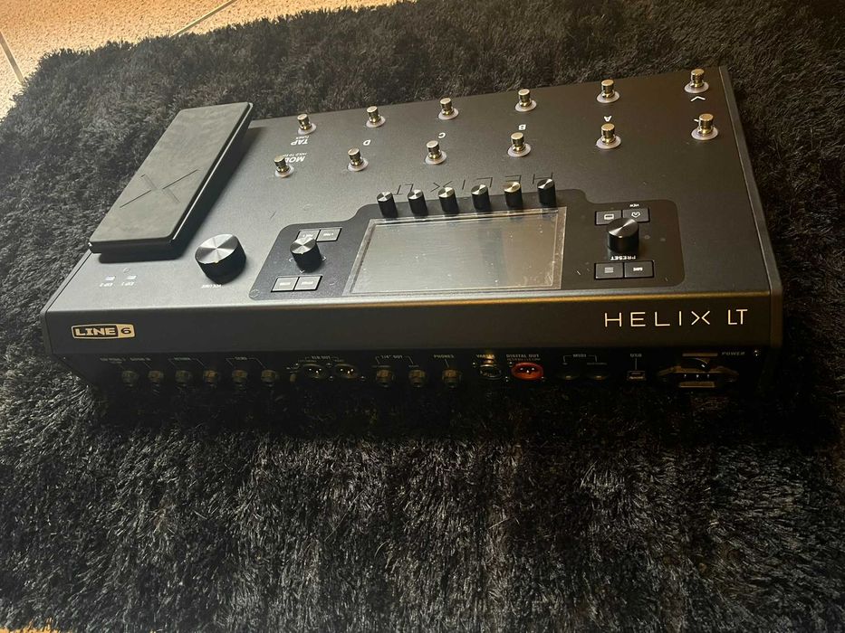 Line 6 Helix LT Impecável 1º Dono