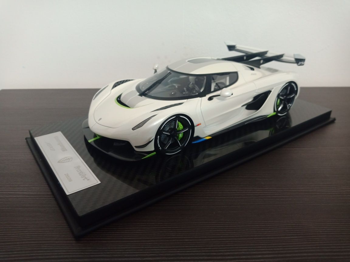 Koenigsegg Jesko FrontiArt 1:18 limitowana edycja