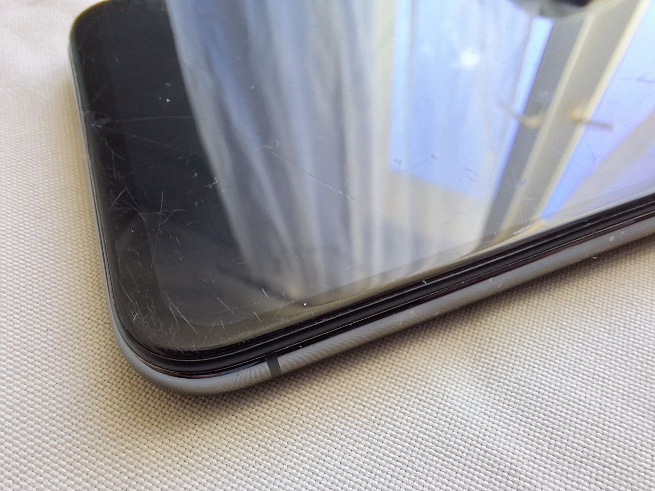 IPHONE X czarny [wady]