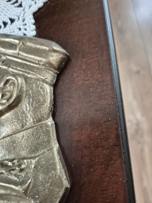 Sprzedam popierśie z mosiądzu.