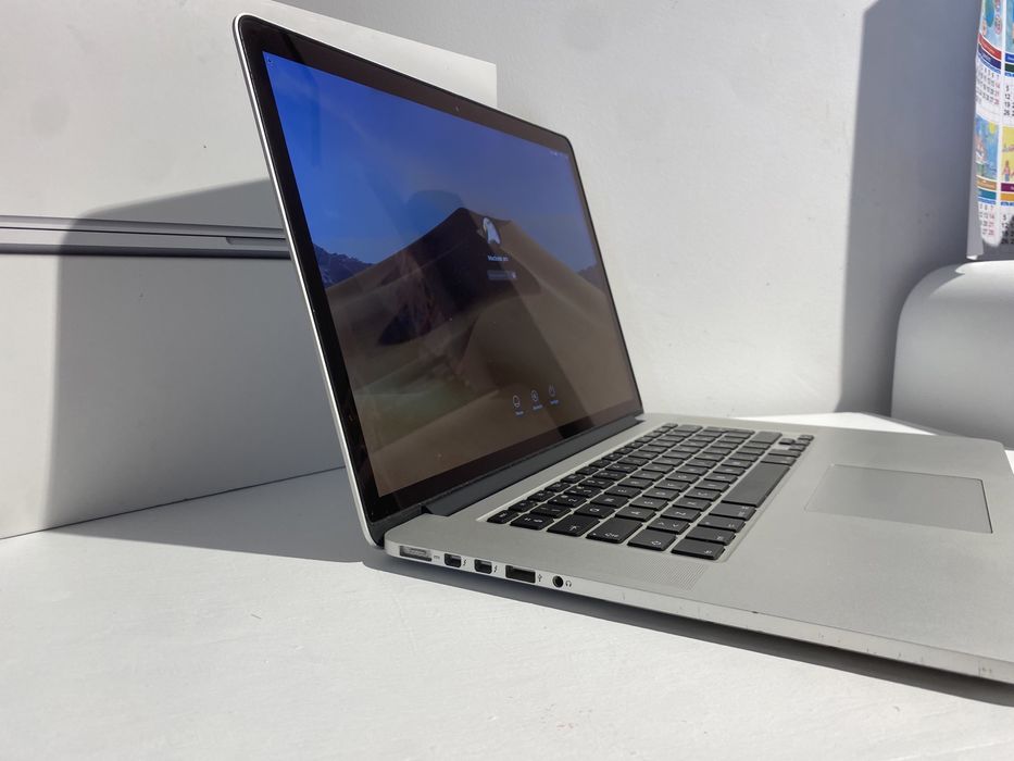 MacBook Pro Retina 15” (Meados de 2015) – Excelente Estado
