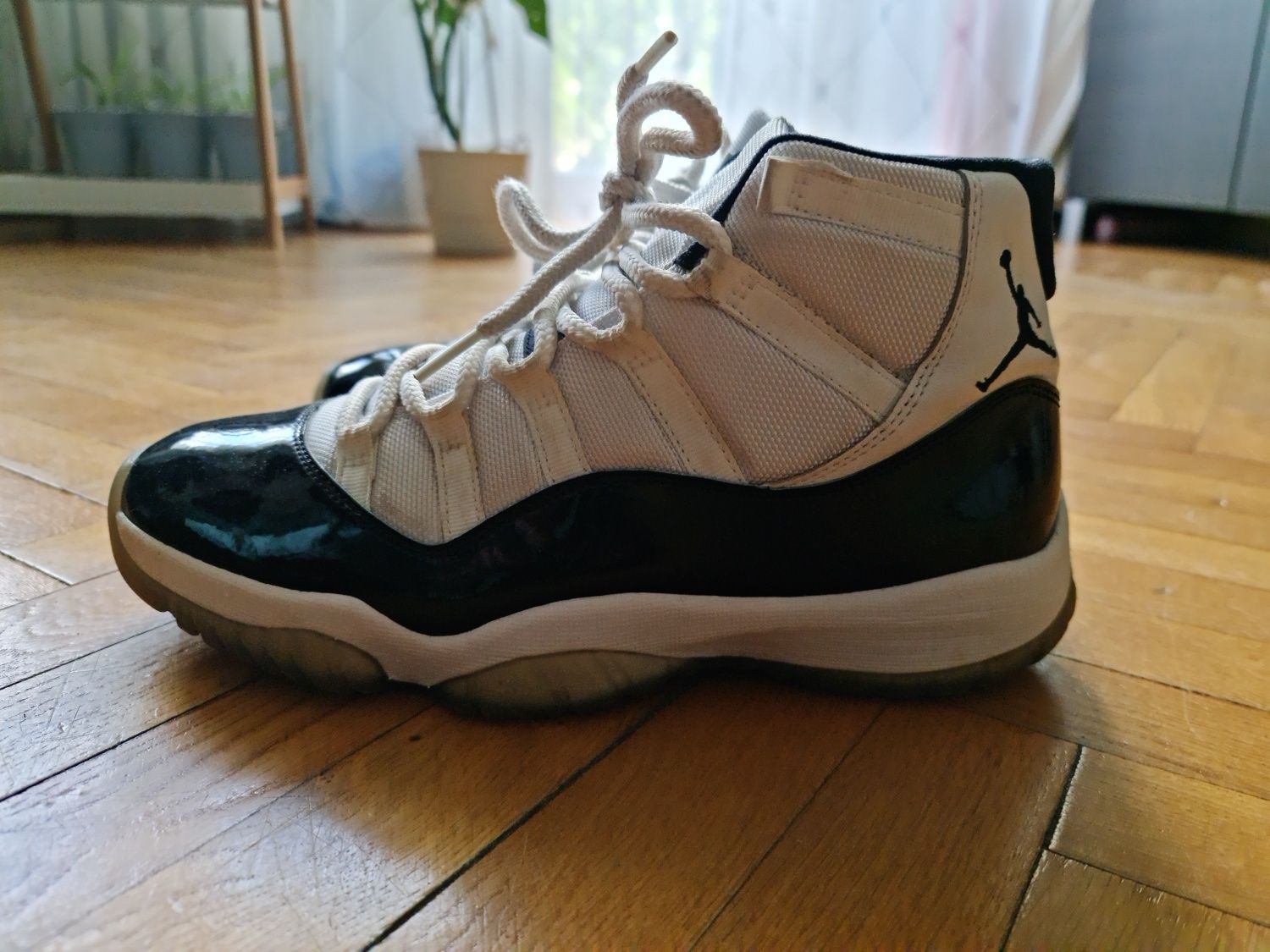 Air Jordan 11 Concord