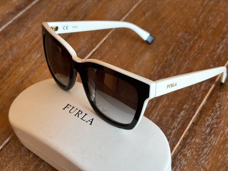 Okulary  Furla przeciwsłoneczne nowe
