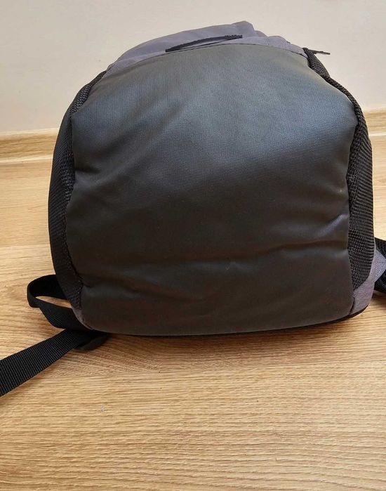 Plecak 4f szkolny do pracy na laptop 15' A4 wodoodporny 20l podręczny