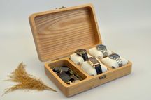 Подарочная шкатулка для 4 шт часов  и украшний из дерева с гравировкой