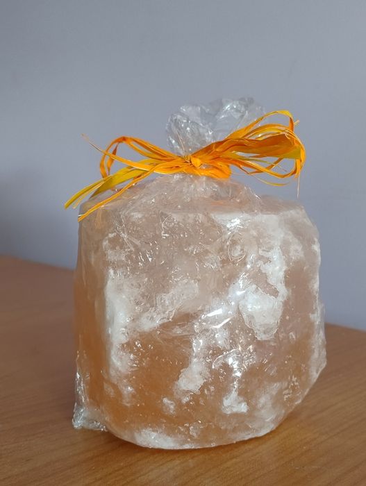 Świecznik solny kamienny