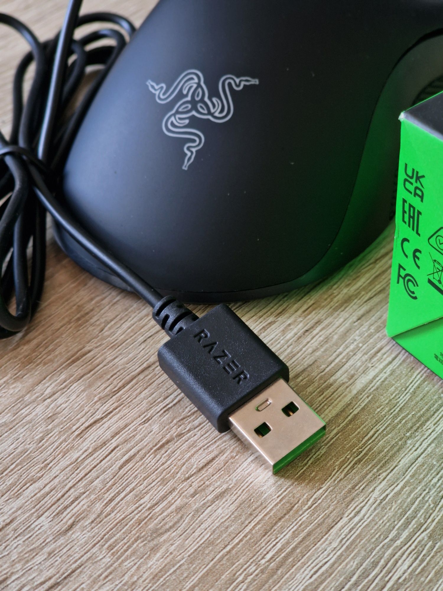 НОВАЯ RAZER Deathadder Essentials мышка